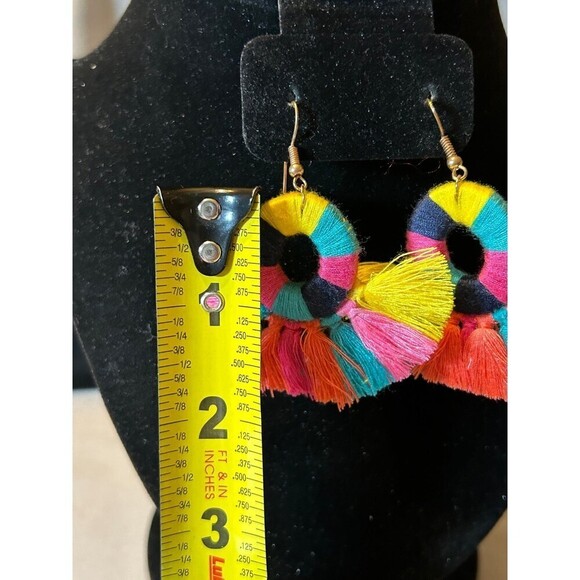 Handmade Threaded Fashion Earrings - Picture 5 of 5